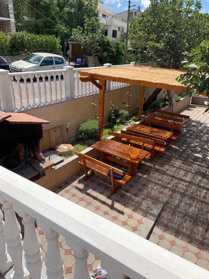 Apartmani Nada Klenovica Esterno foto