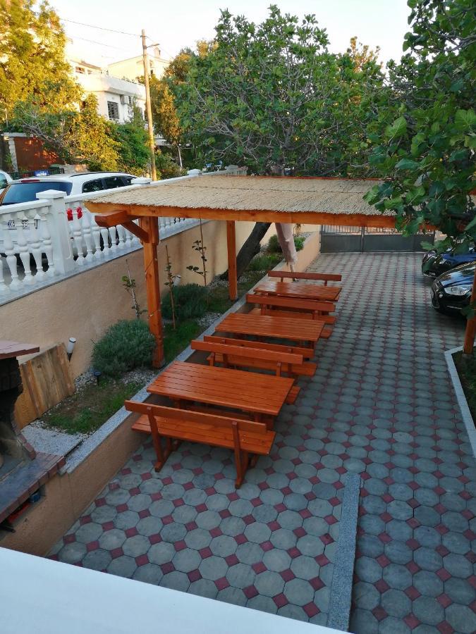 Apartmani Nada Klenovica Esterno foto